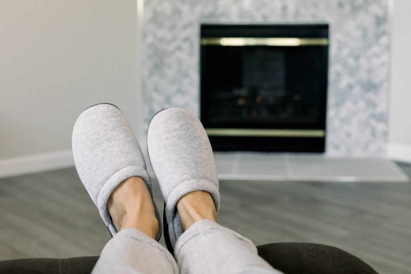 Comment choisir les chaussons fourrés parfaits pour l'hiver