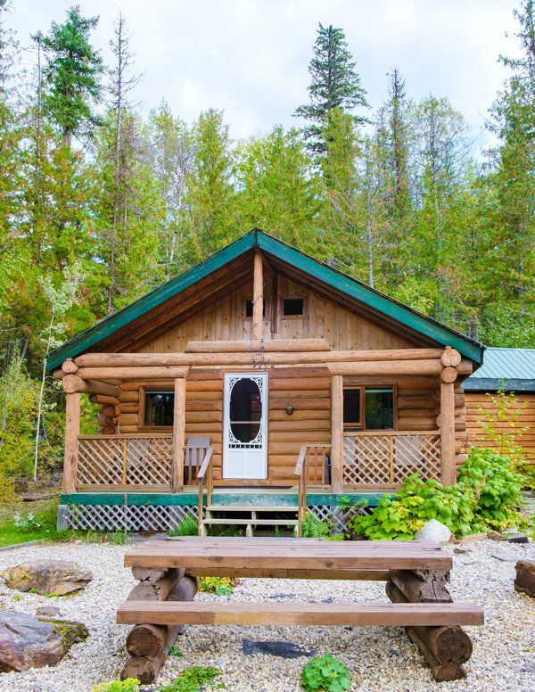 Quelles sont les attractions et les commodités offertes au camping Cala Gogo?