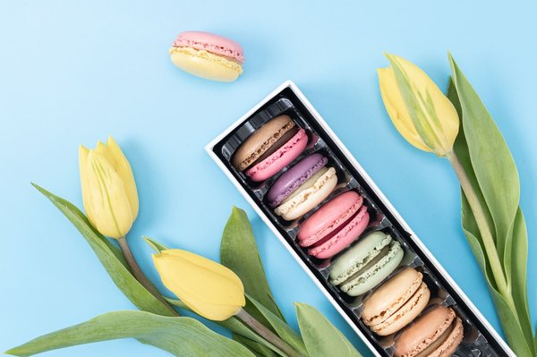 Découvrez vos macarons au praliné dans la boite à sucre
